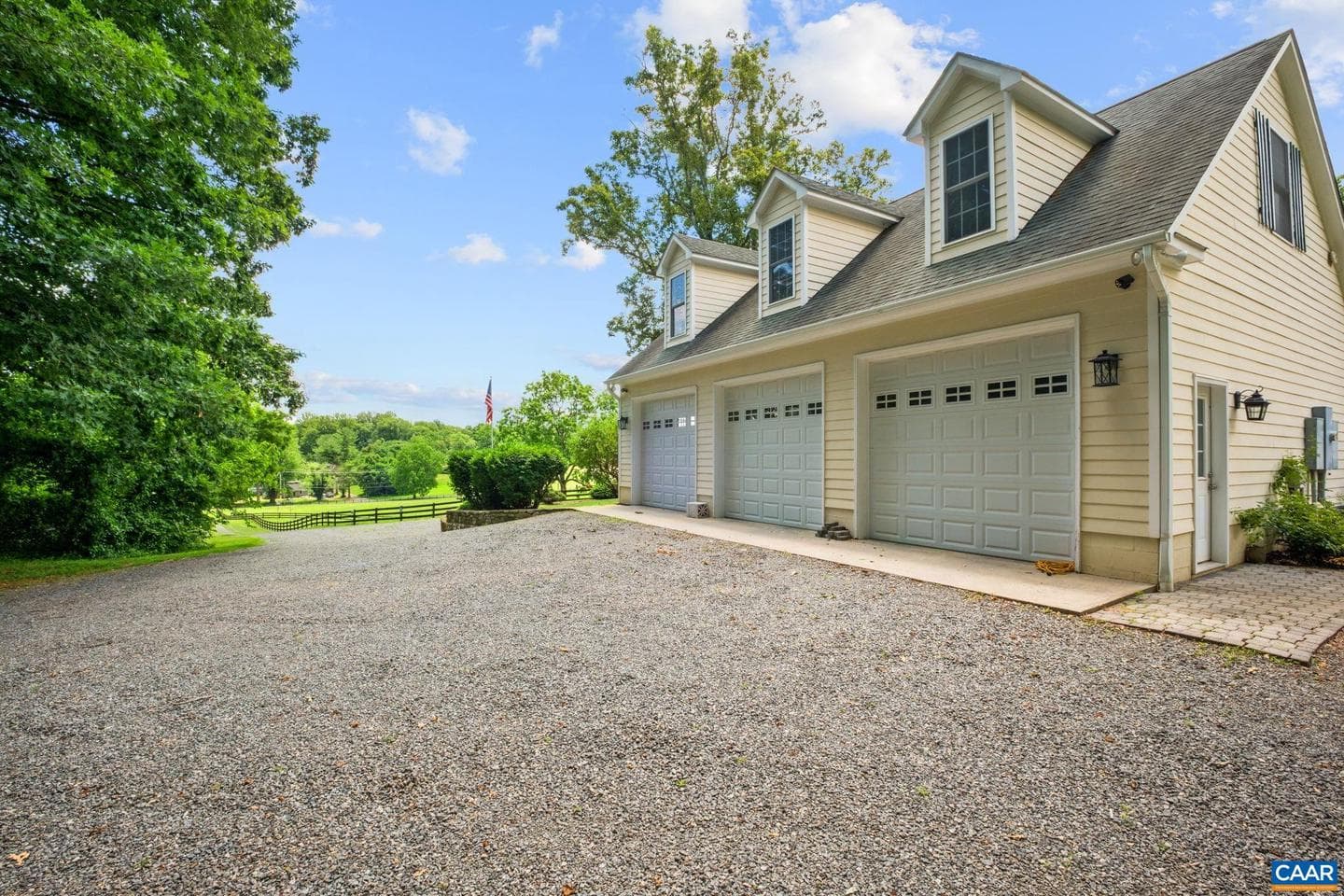 295 Fairground Rd photo 35