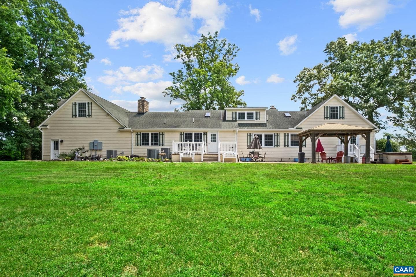295 Fairground Rd photo 55