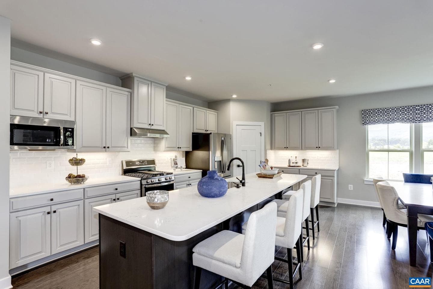 3 Lazy Branch Ln, Keswick