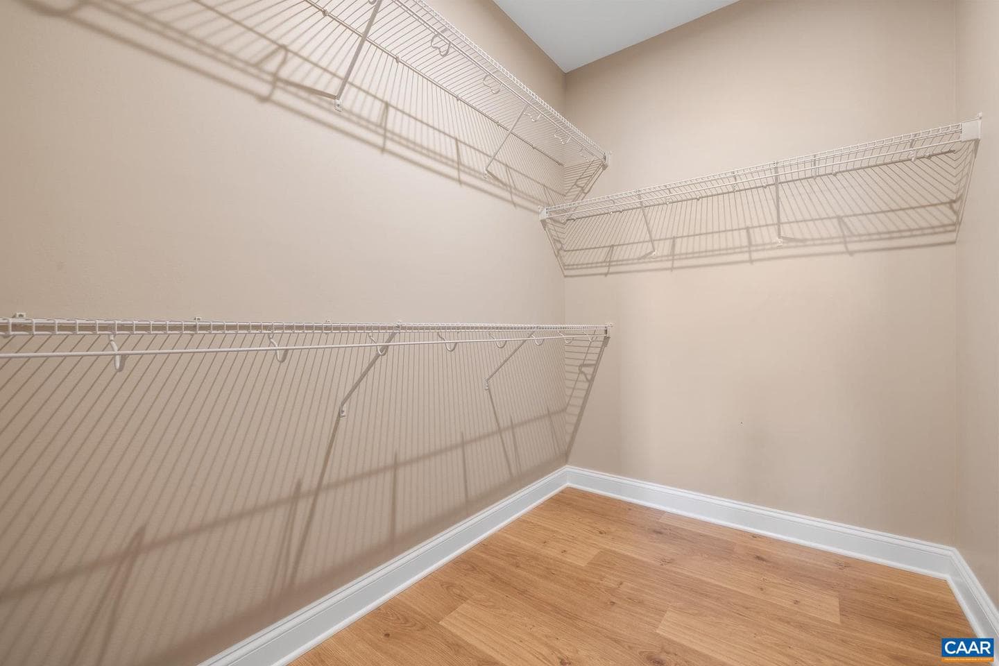 35b Bethune St photo 29