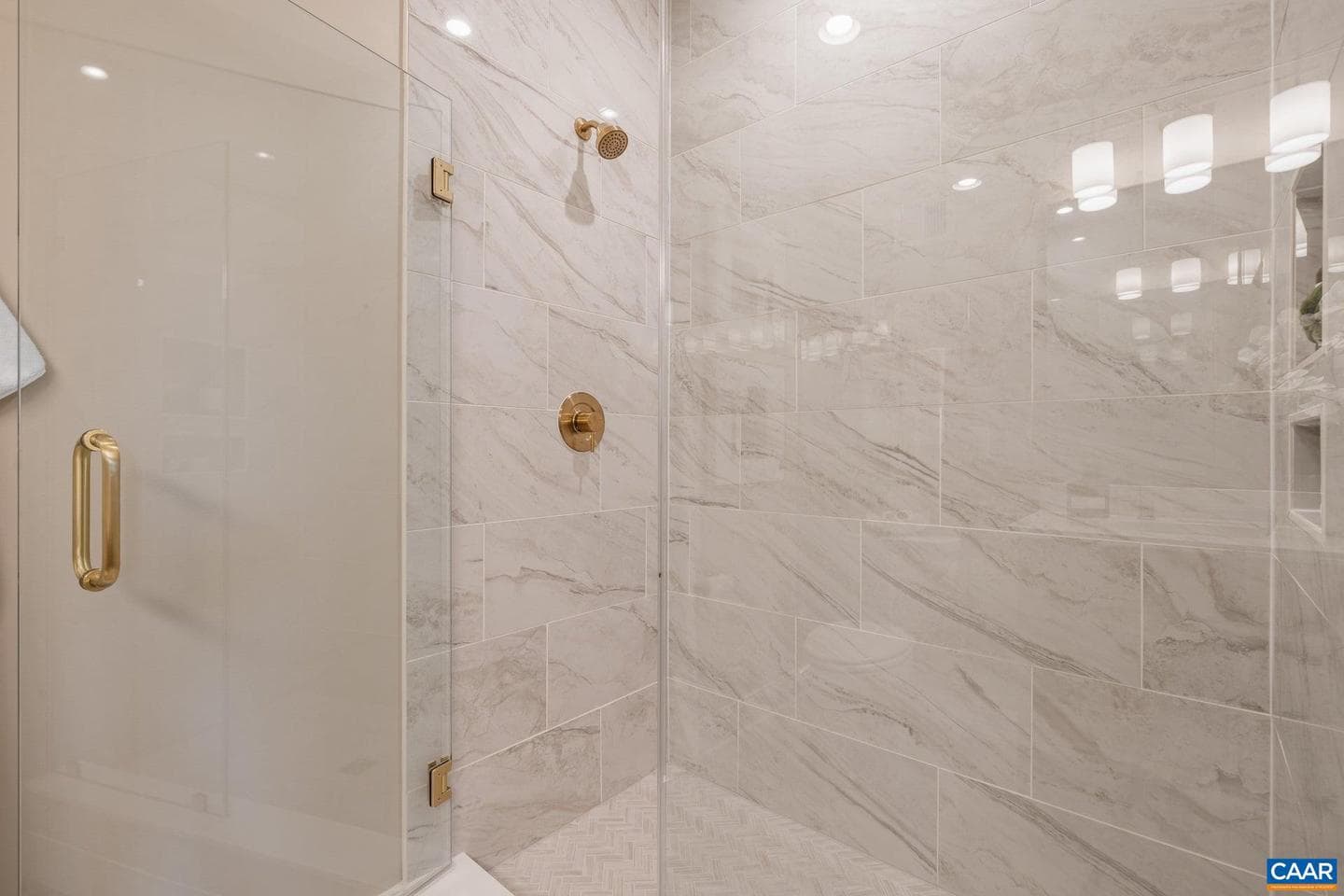 35b Bethune St photo 33