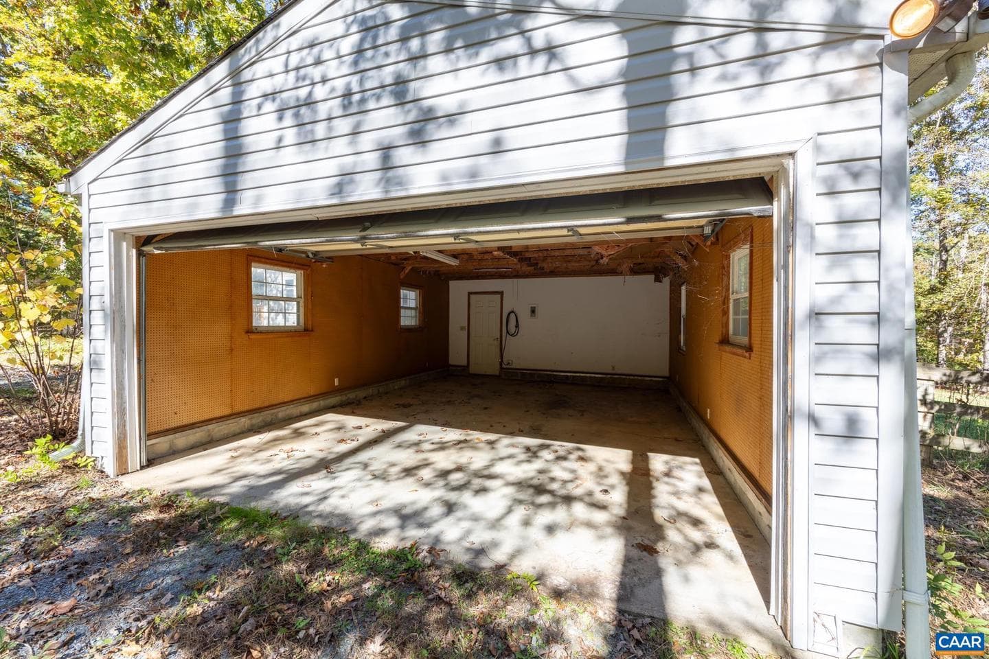 2325 Mountain Brook Dr photo 14