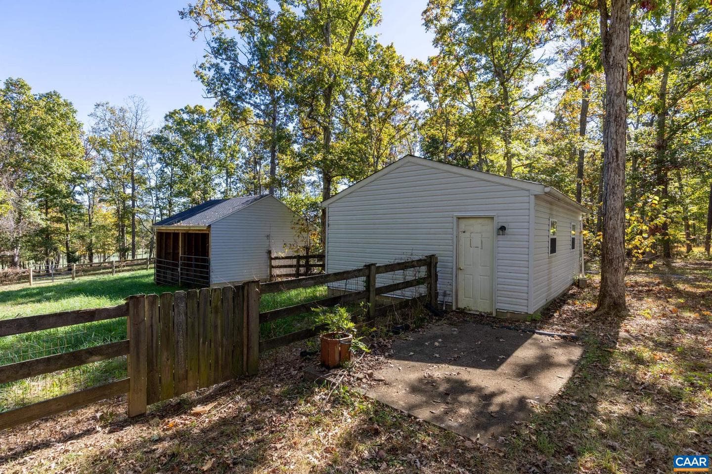 2325 Mountain Brook Dr photo 15