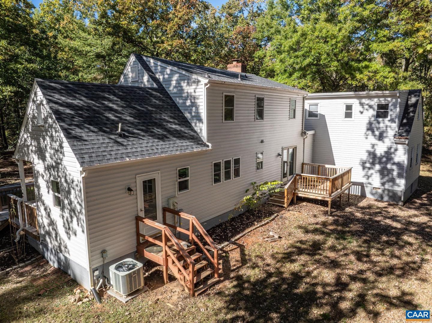 2325 Mountain Brook Dr photo 7