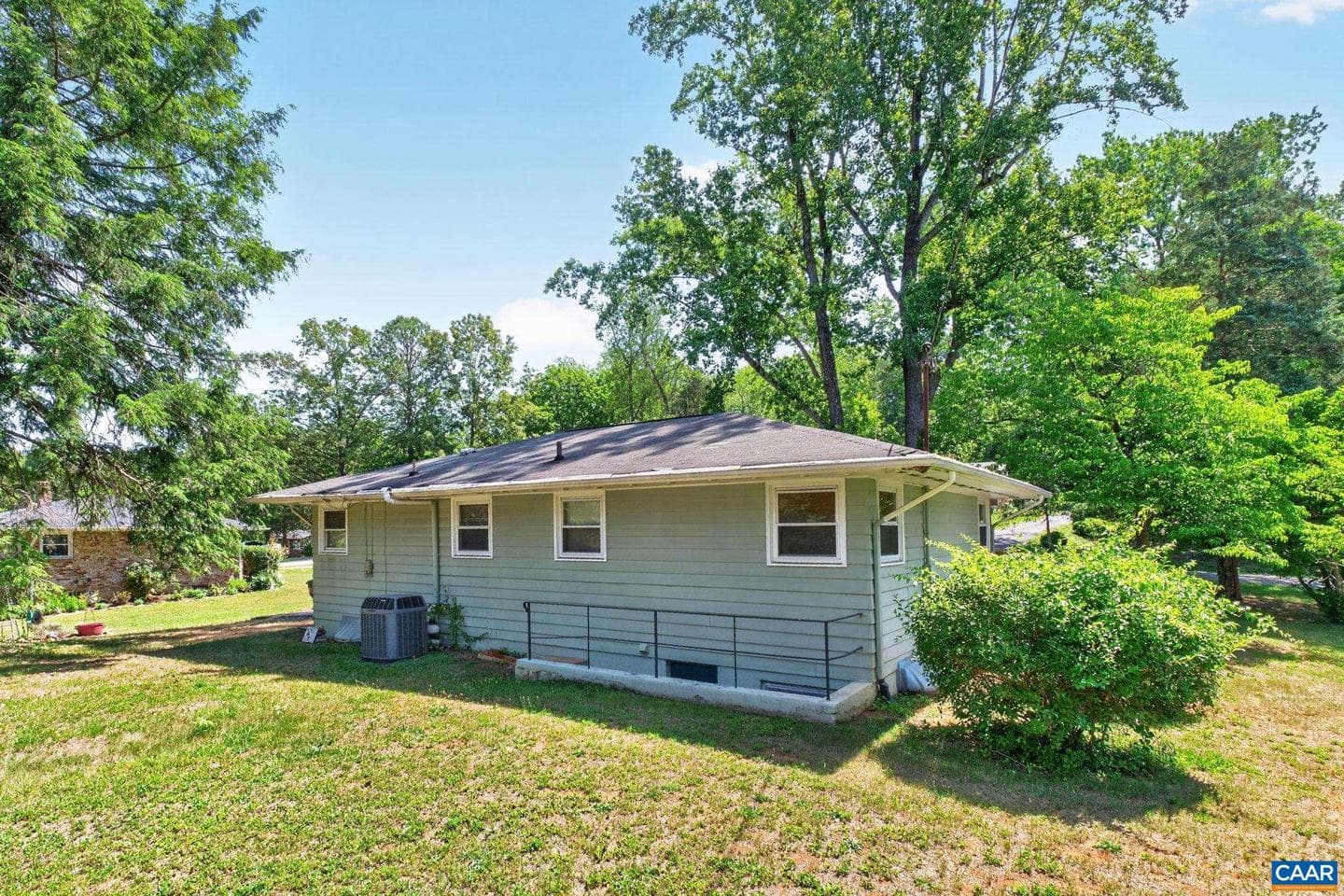 117 Buckingham Cir photo 18