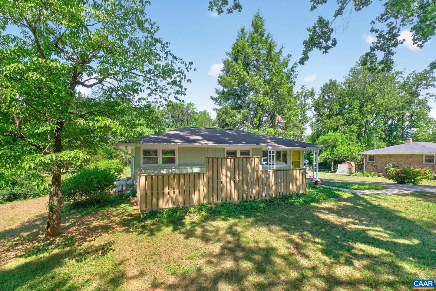 117 Buckingham Cir photo 3