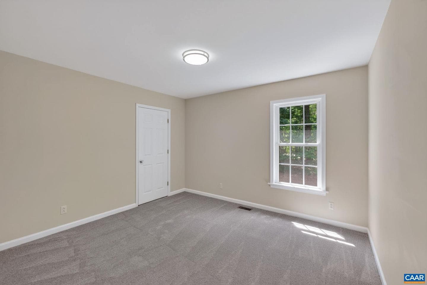 38 Butler Ln photo 17