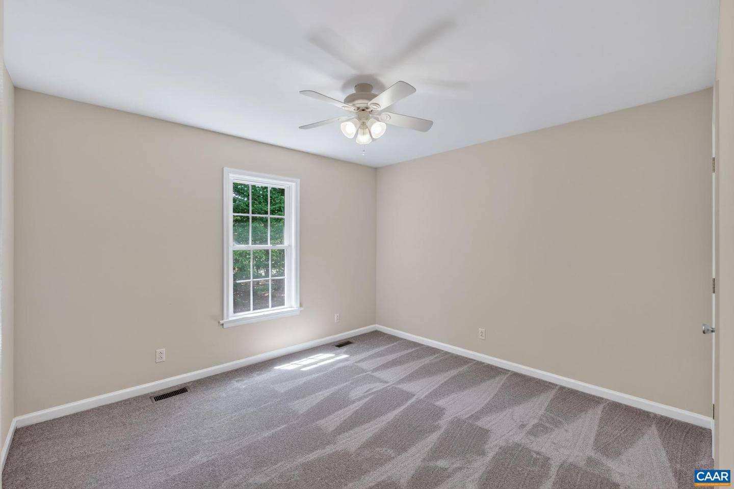 38 Butler Ln photo 18