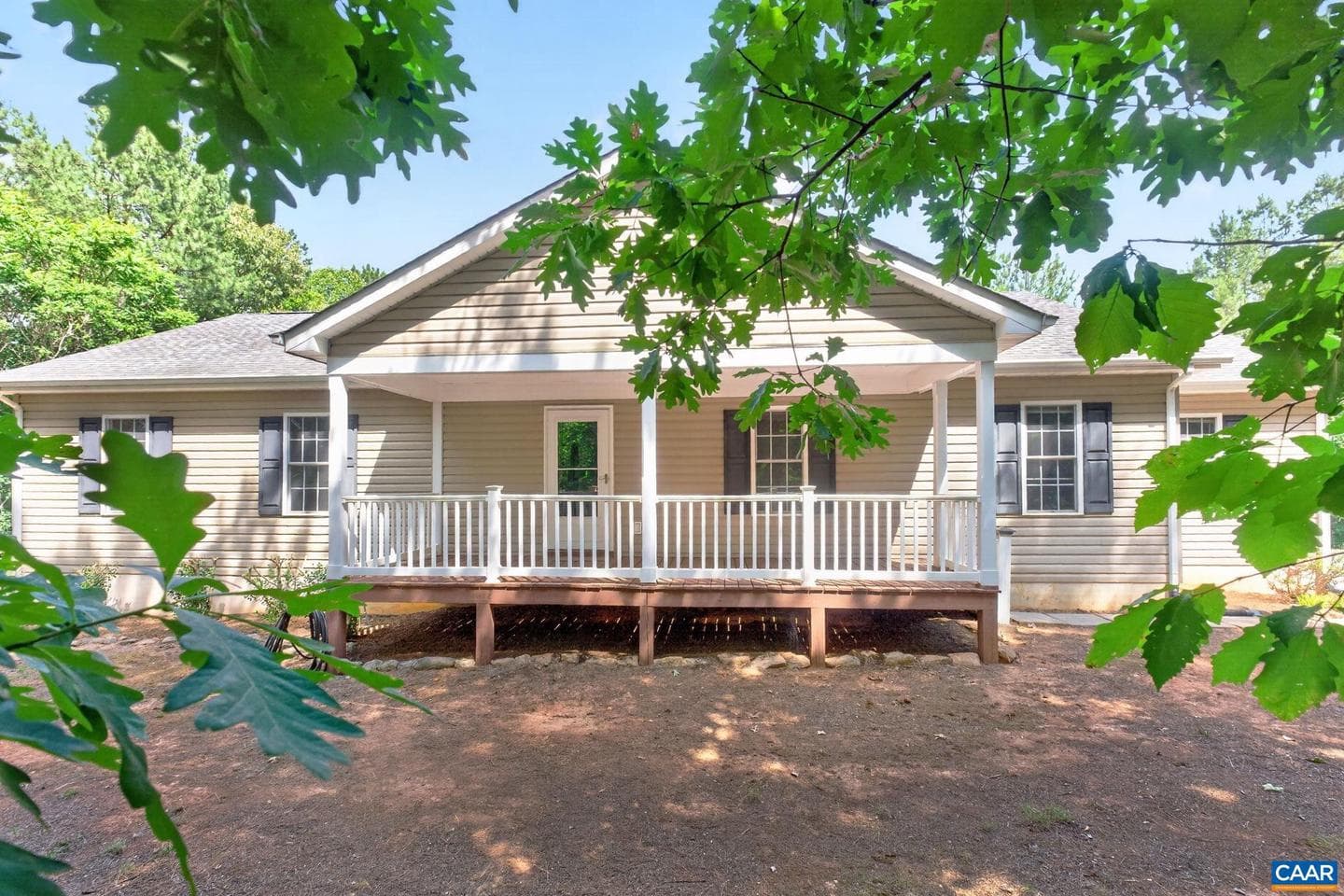 38 Butler Ln, Scottsville