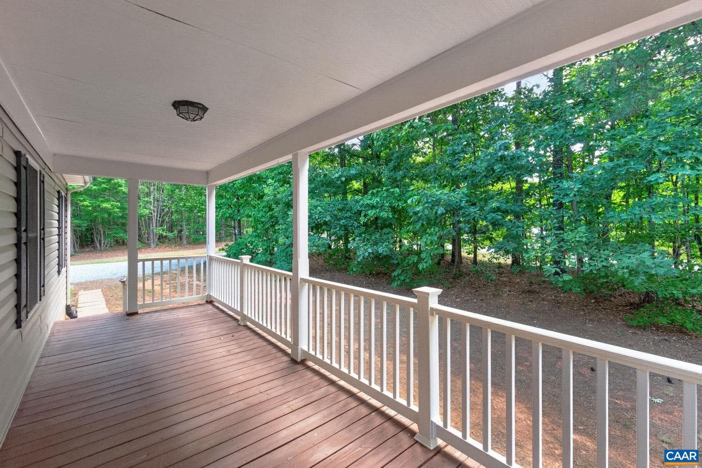 38 Butler Ln photo 4