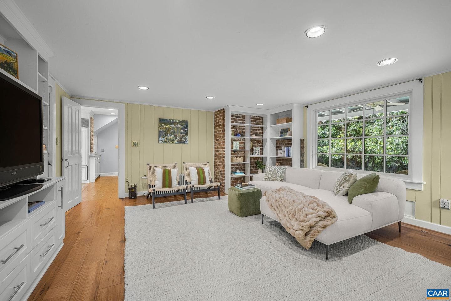 1868 Edgewood Ln photo 26
