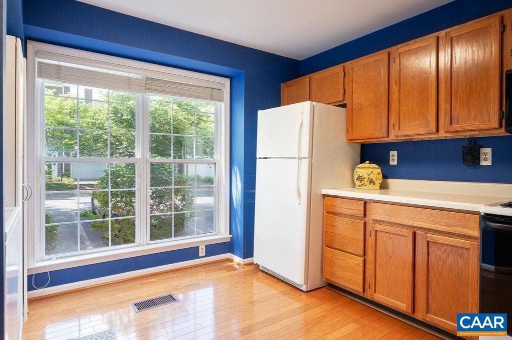 1335 Wimbledon Way photo 7