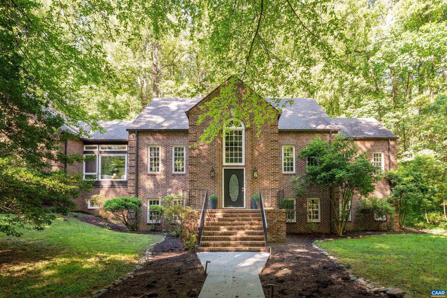 715 Tanglewood Rd, Charlottesville