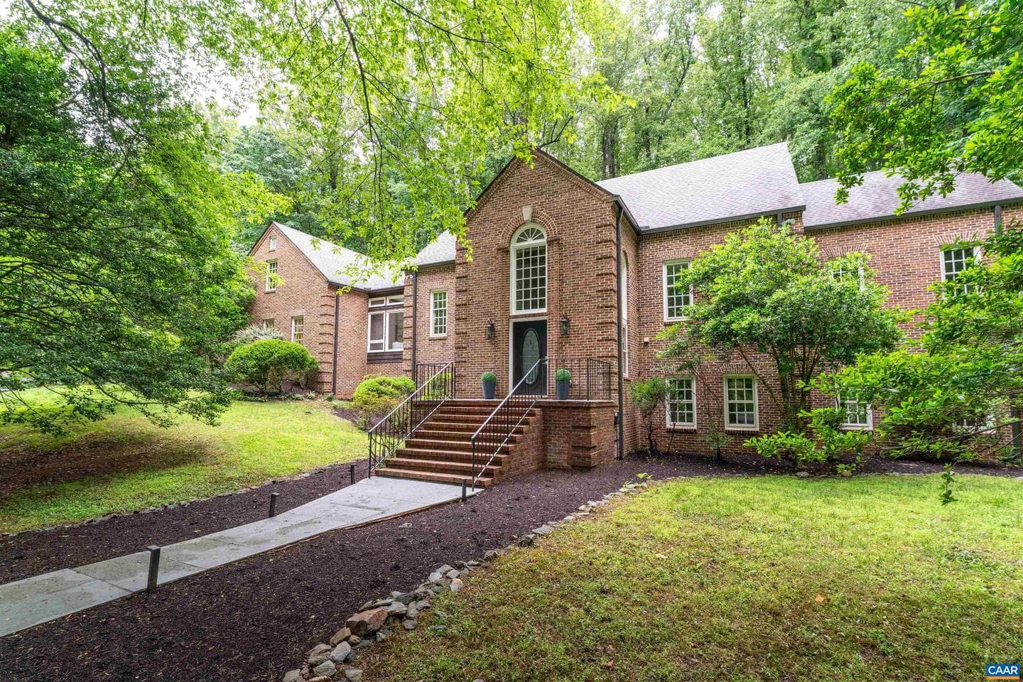 715 Tanglewood Rd, Charlottesville