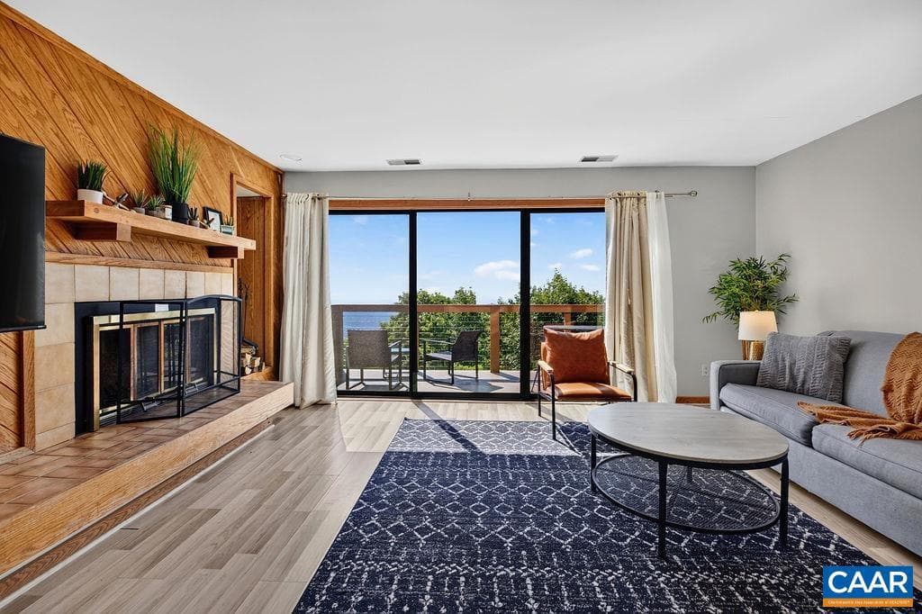 1545 Cliffs Condos photo 13