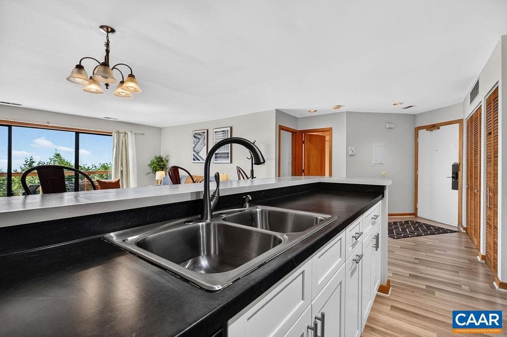 1545 Cliffs Condos photo 6