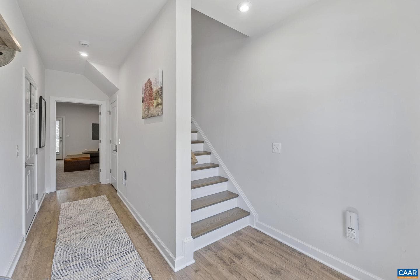 1810 Fowler St photo 5
