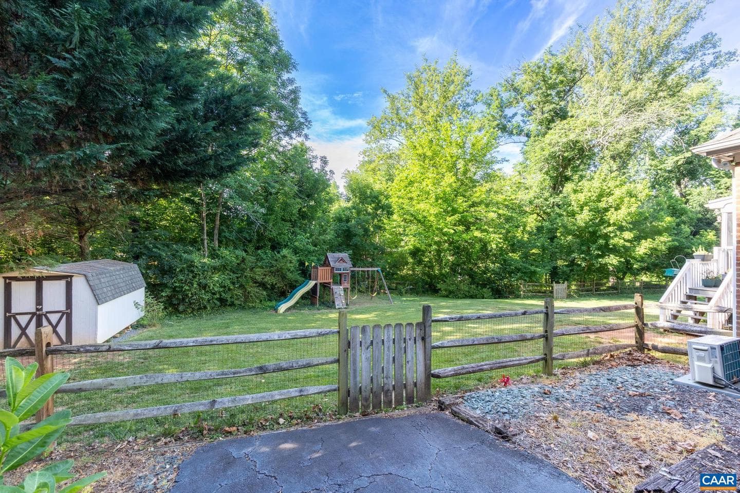 122 Bollingbrook Dr photo 52