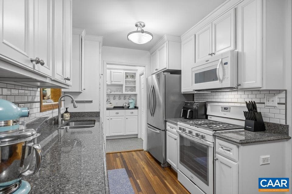 190 Hayman St photo 12
