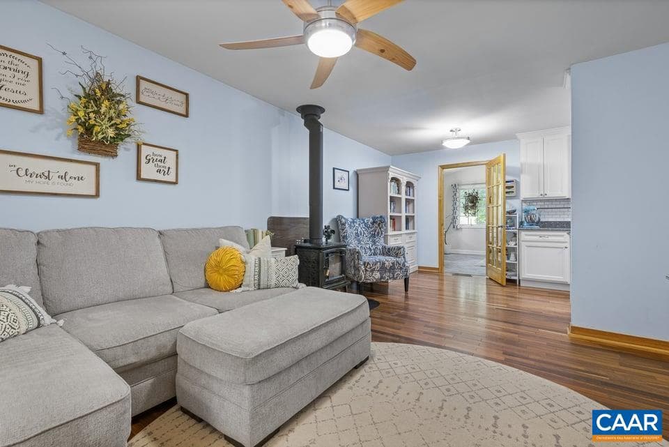 190 Hayman St photo 23