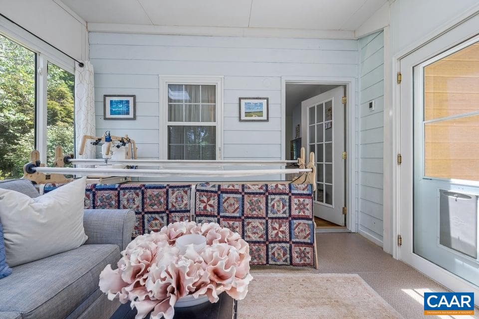 190 Hayman St photo 26
