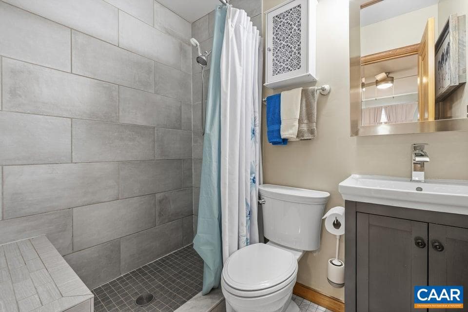 190 Hayman St photo 38