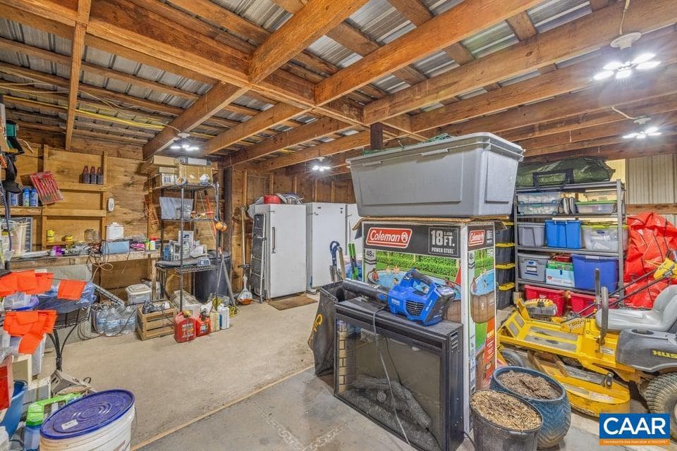 190 Hayman St photo 46