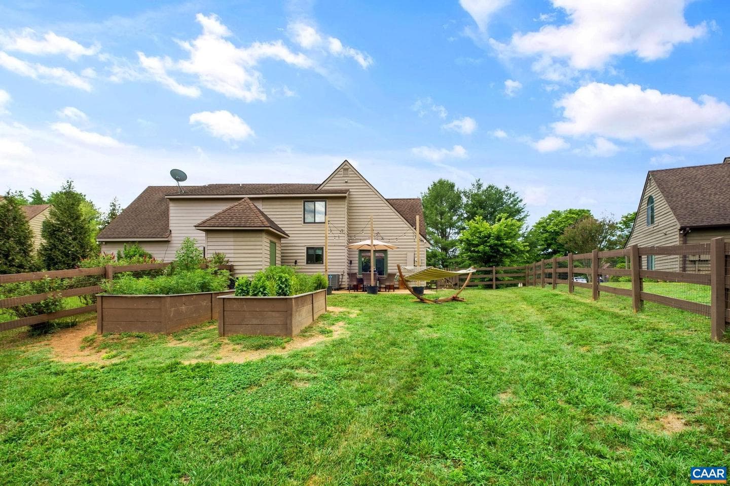 1067 Highland Dr photo 28