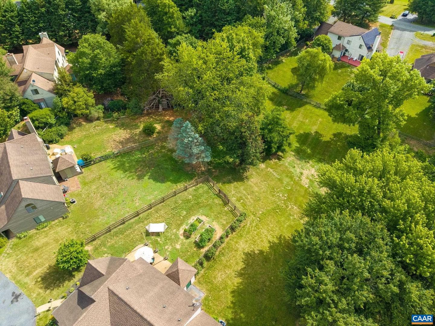 1067 Highland Dr photo 30