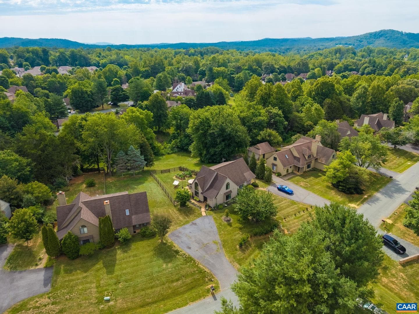 1067 Highland Dr photo 34