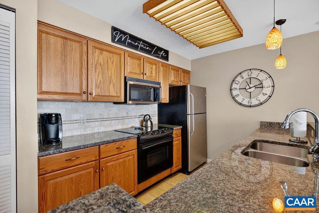 1587 Vistas Condos photo 14