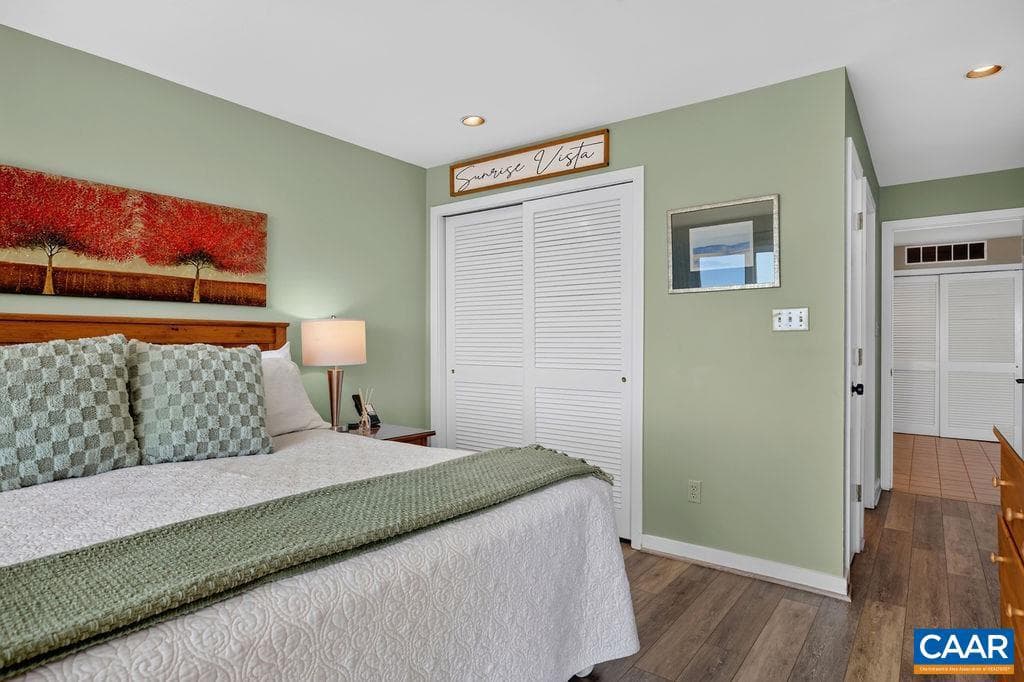 1587 Vistas Condos photo 8