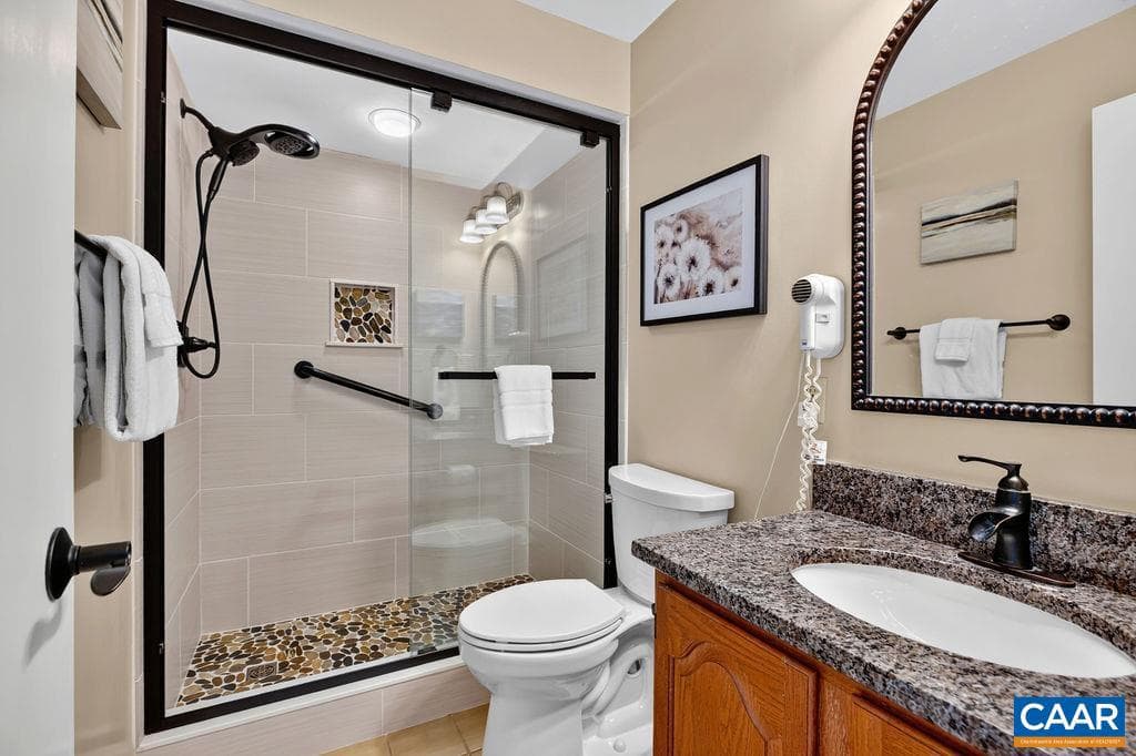 1587 Vistas Condos photo 9