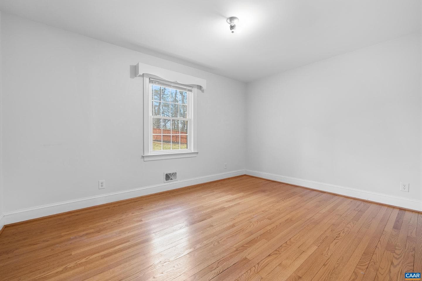 2515 Northfield Rd photo 30