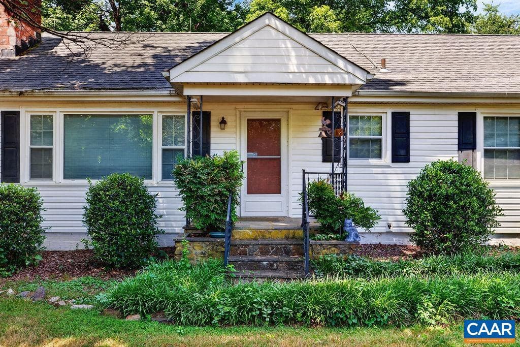 2430 Taylors Gap Rd, North Garden