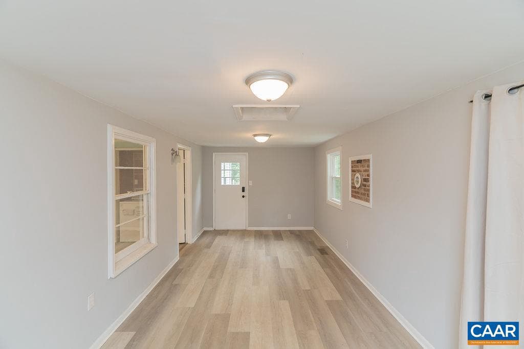 1043 Ford Ave photo 29