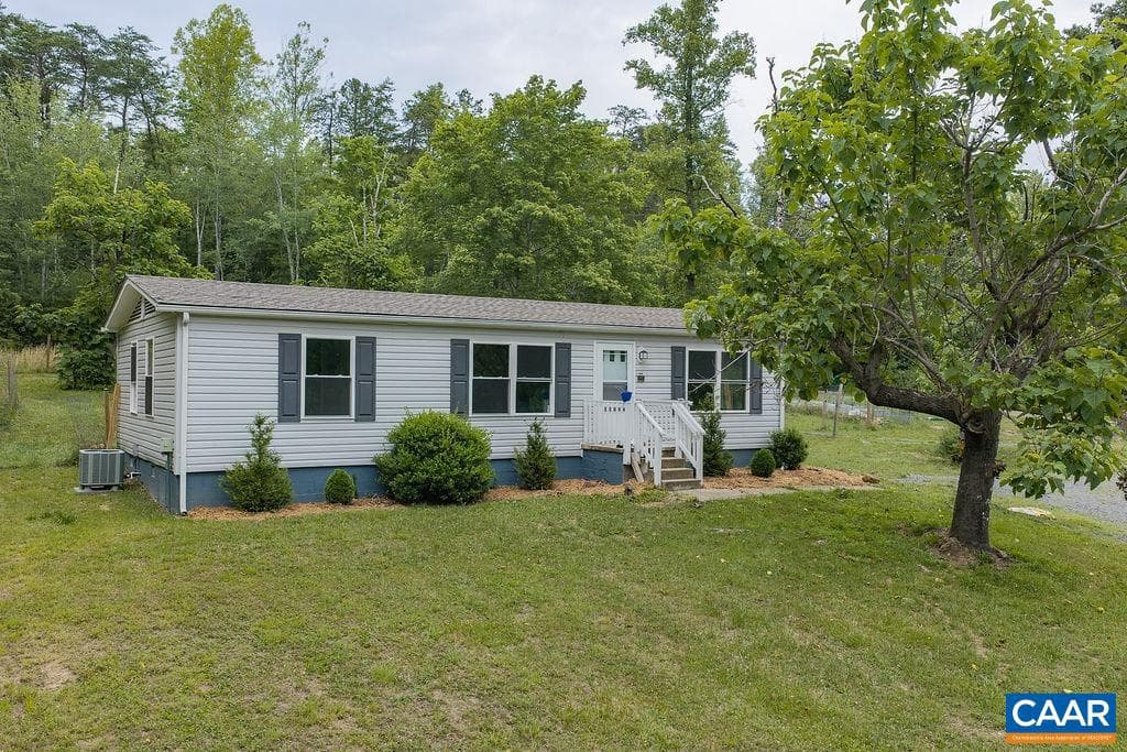 1043 Ford Ave photo 35