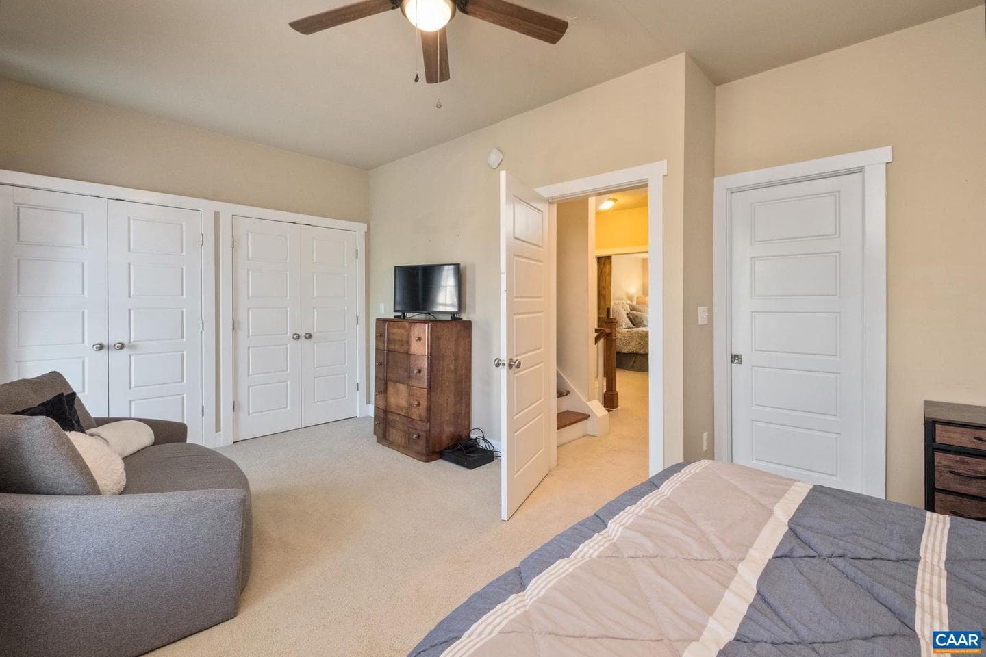 2048 Avinity Loop photo 22