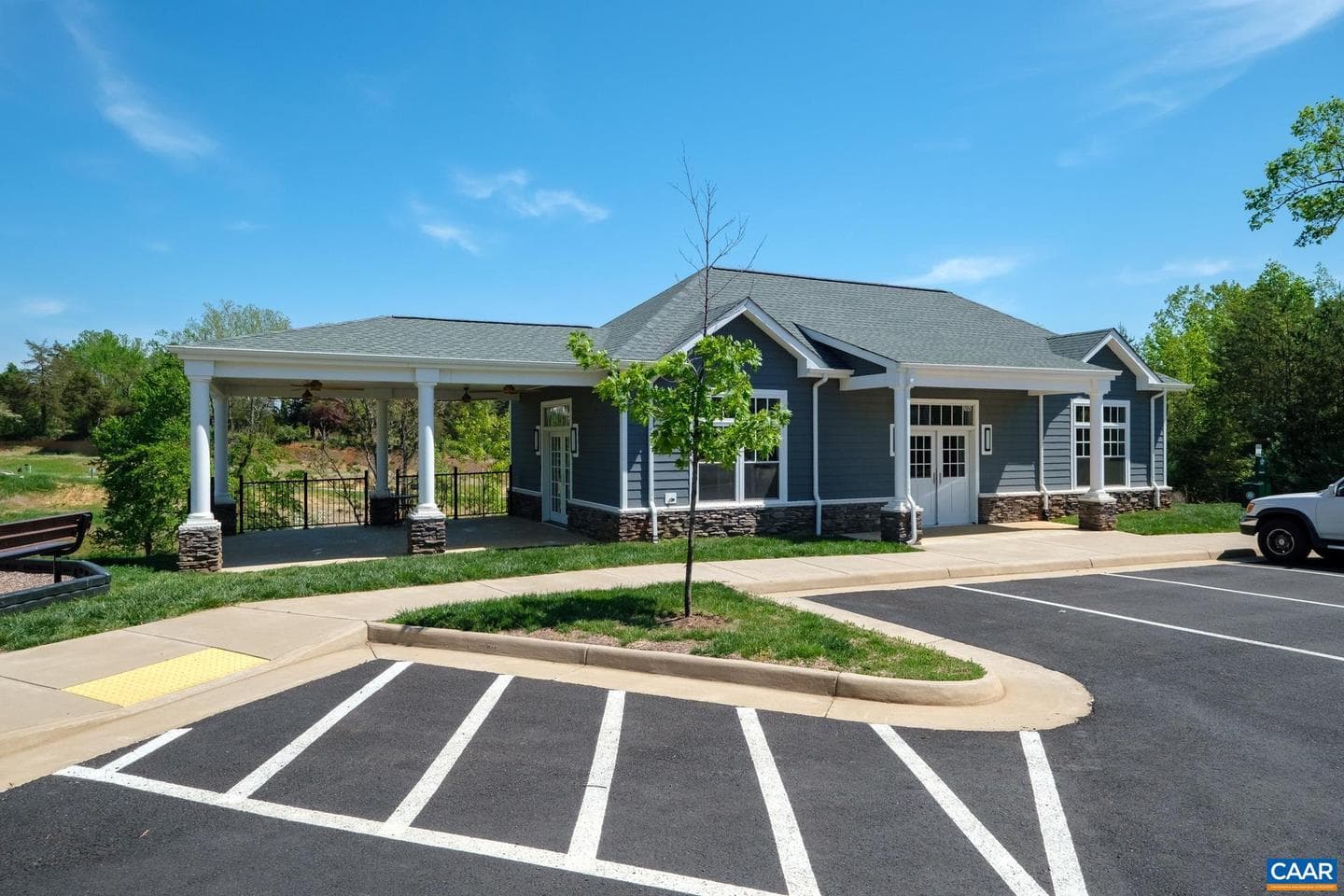 2048 Avinity Loop photo 44