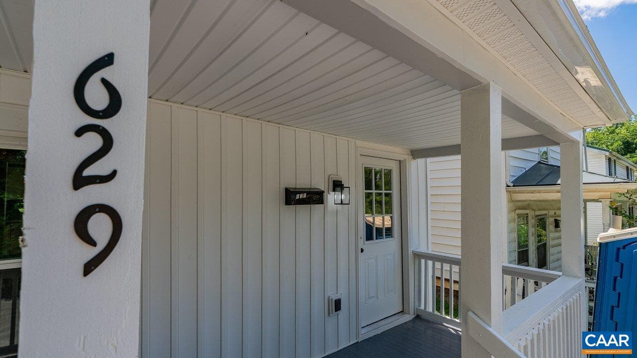 629 Baptist St photo 32