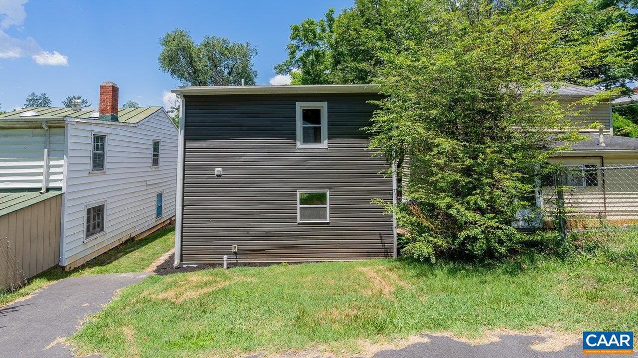 629 Baptist St photo 37