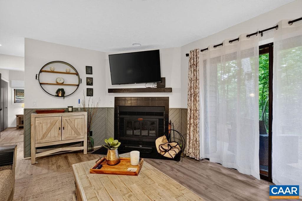 2246 Tanners Ridge Condos photo 3
