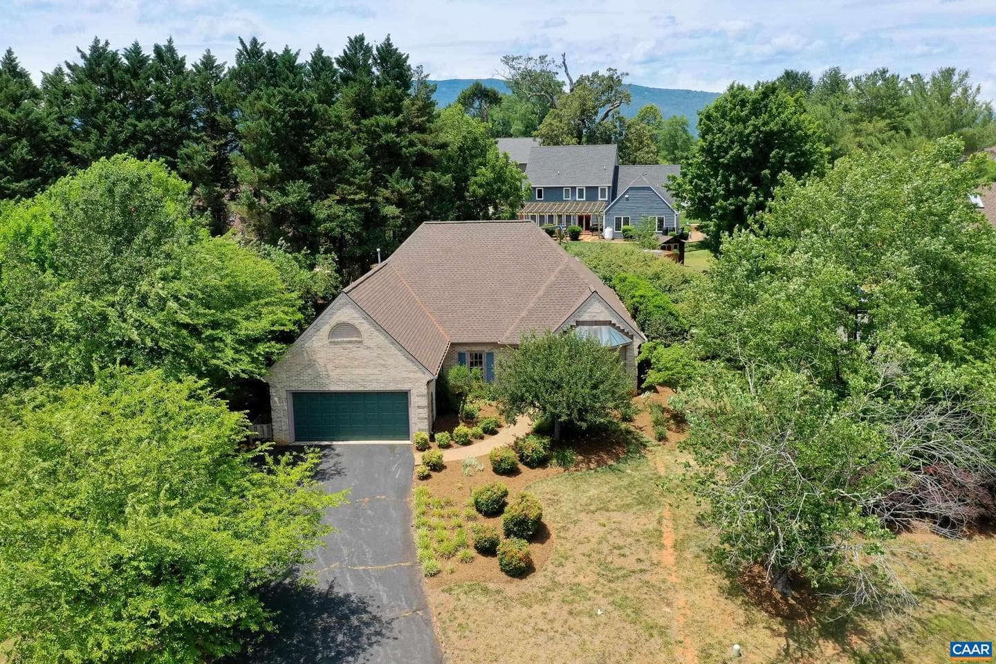 1130 Highlands Dr, Charlottesville