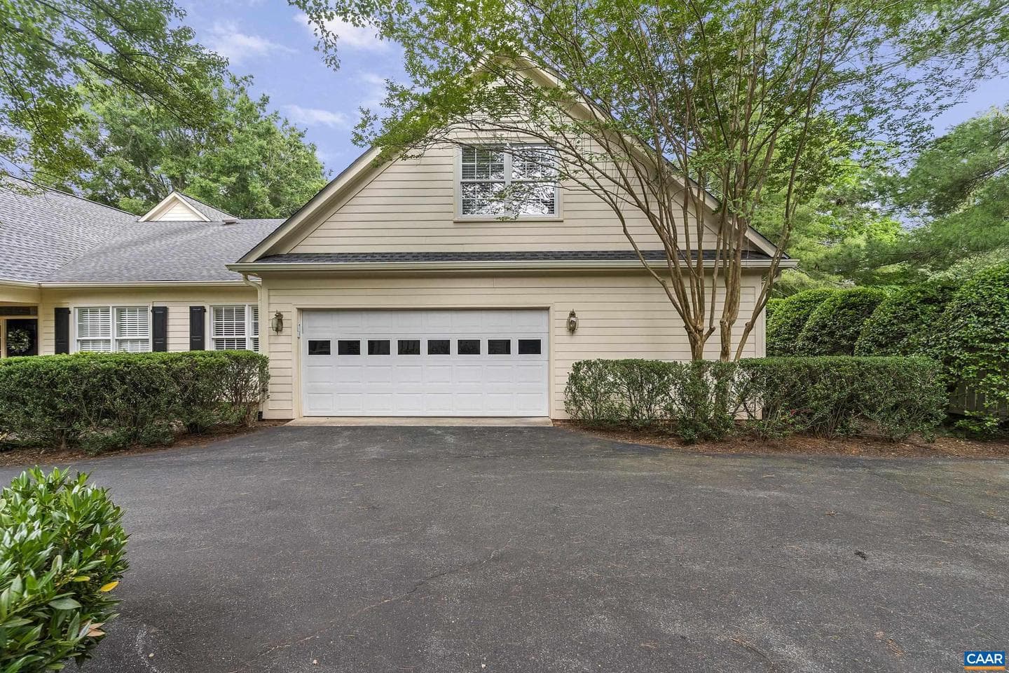 1147 Marion Dr, Charlottesville