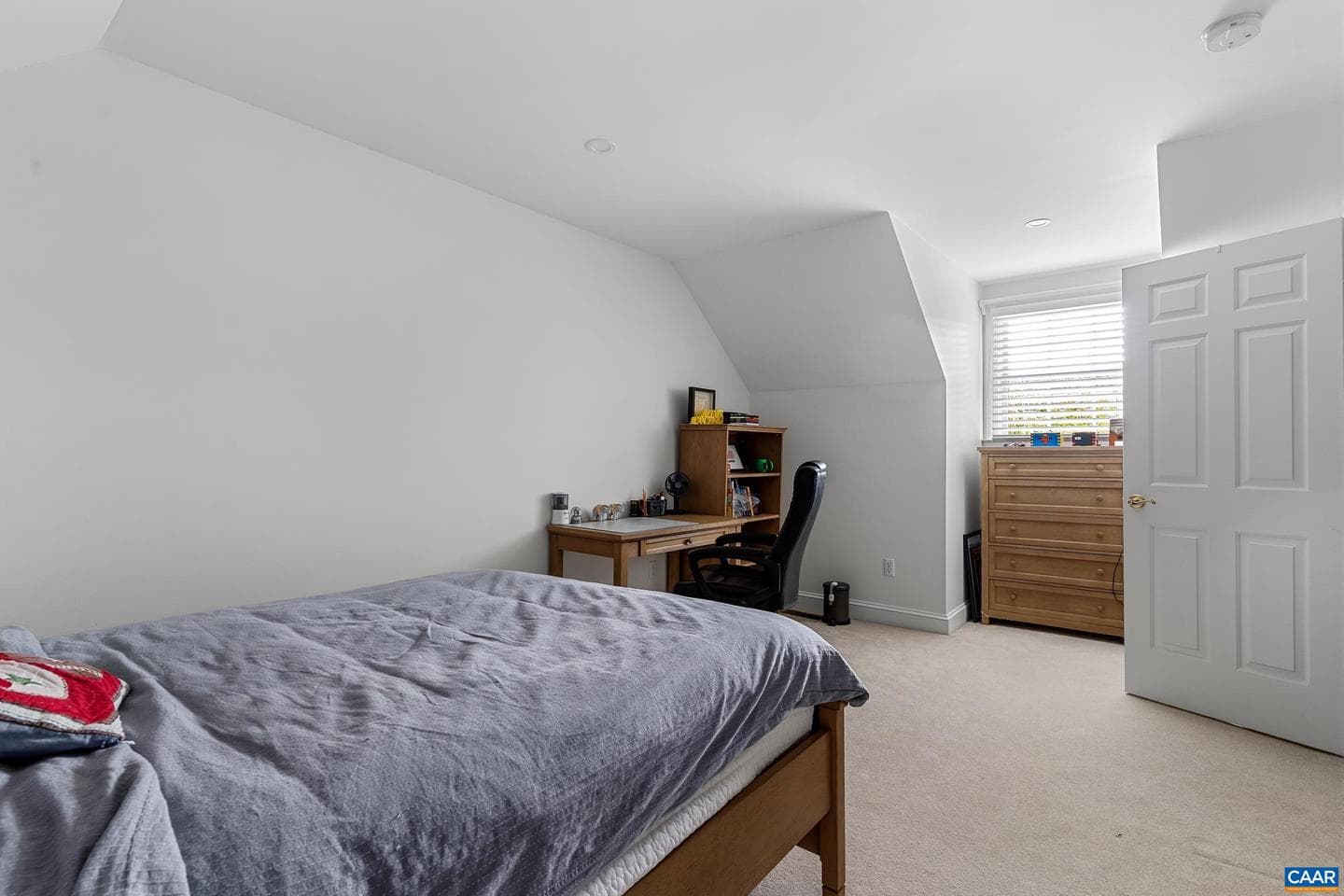 1147 Marion Dr photo 26