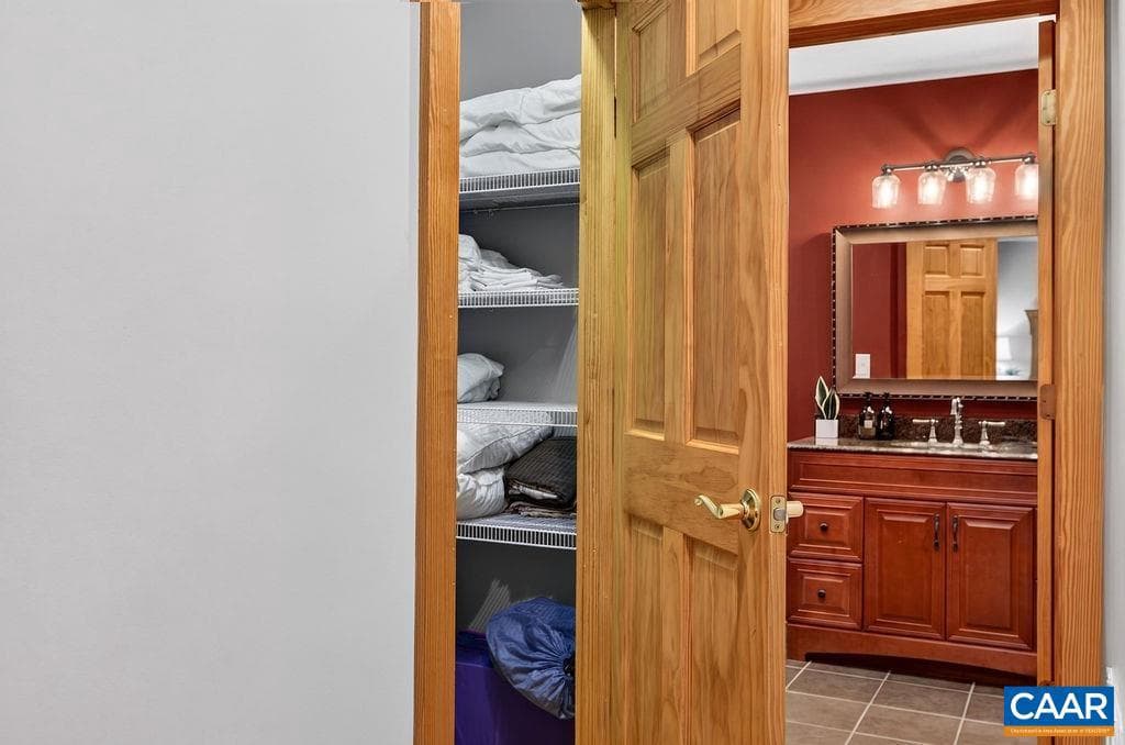 1300 Blue Ridge Dr photo 31