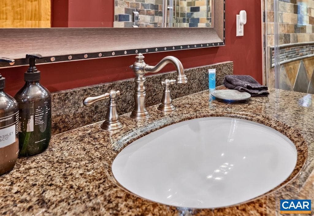 1300 Blue Ridge Dr photo 35