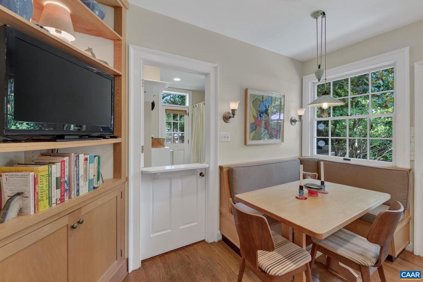 1847 Edgewood Ln photo 22