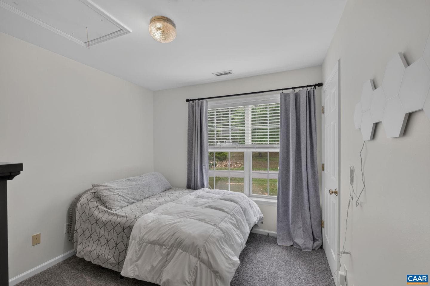 17 Windy Way photo 22