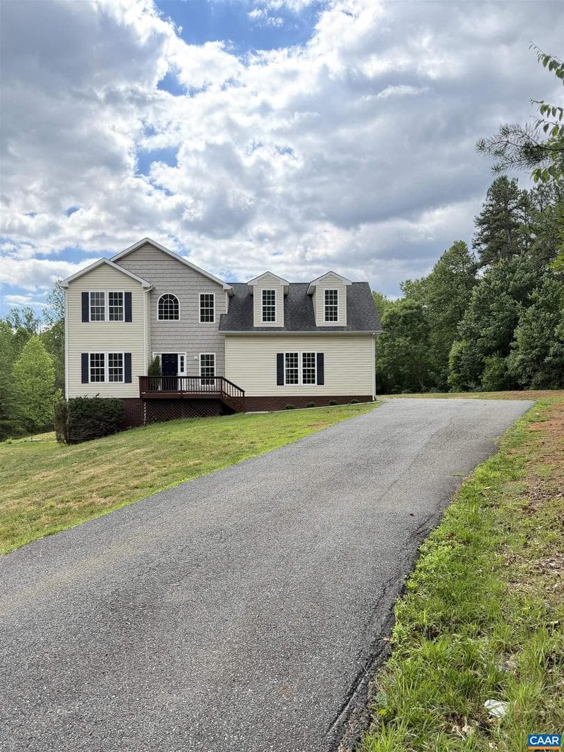 106 Mountainside Dr, Stanardsville